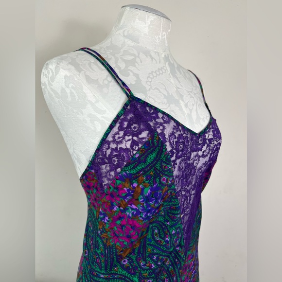 Vintage Vicotria’s Secret lingerie slip on size M - Picture 2 of 7